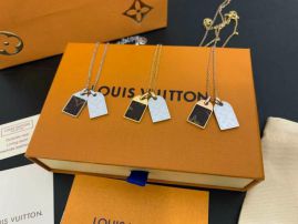 Picture of LV Necklace _SKULVnecklace08cly4412468